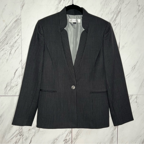 2/$100 Tahari Arthur Levine Pinstripe Career Business Pantsuit Coord Set SZ 10 - Picture 1 of 10